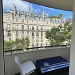 Prestigious 3br - Sleeps 7 - Arc De Triomphe Apartment