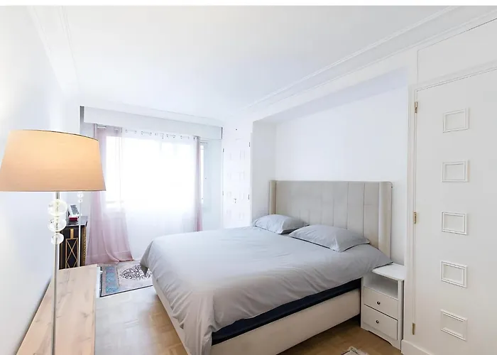 Cosy 3br - Large Layout - Arc De Triomphe Lägenhet